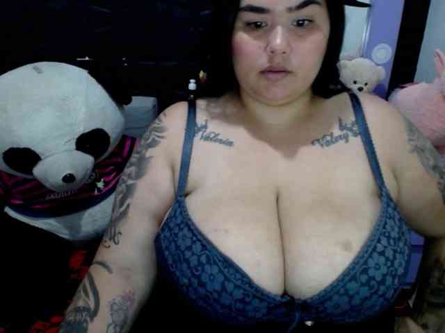 GabiBigBoobs webcam