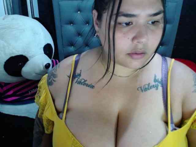 GabiBigBoobs webcam