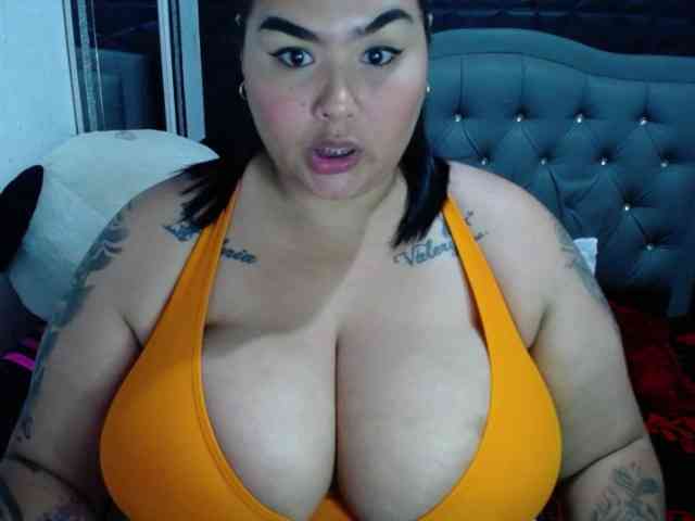 GabiBigBoobs webcam