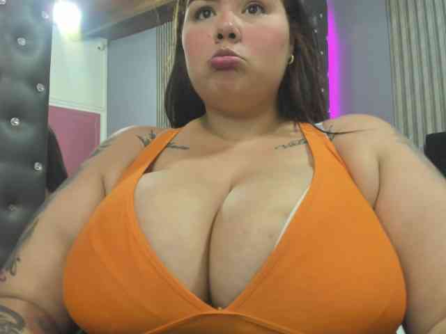 GabiBigBoobs webcam