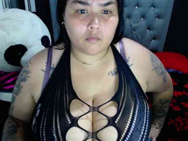 GabiBigBoobs webcam