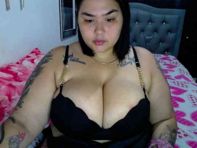 GabiBigBoobs webcam