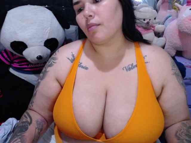 GabiBigBoobs webcam