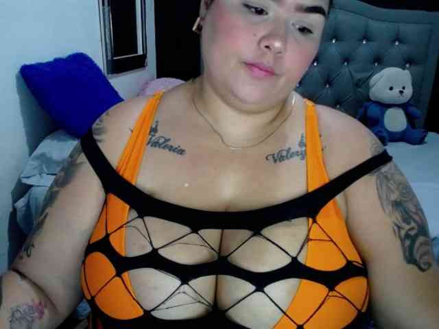 GabiBigBoobs webcam