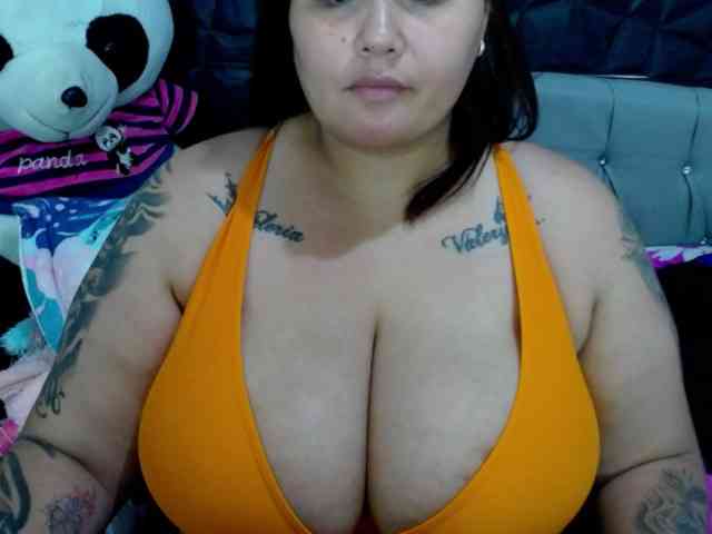 GabiBigBoobs webcam