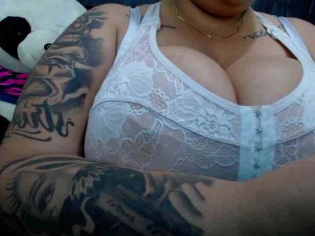 GabiBigBoobs GabiBigBoobs