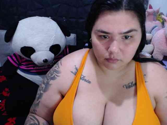 GabiBigBoobs webcam