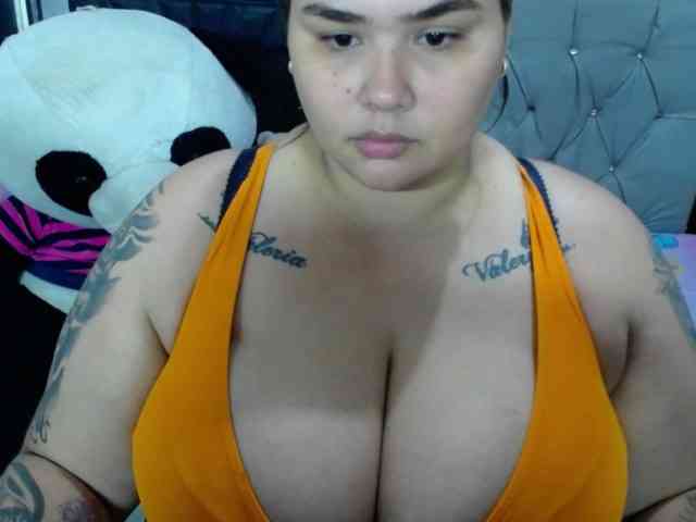 GabiBigBoobs webcam