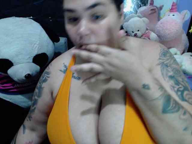 GabiBigBoobs webcam
