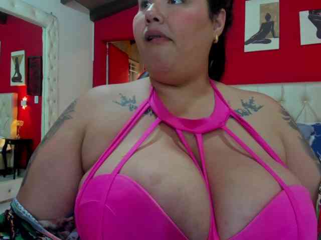 GabiBigBoobs Live Webcam on BongaCams