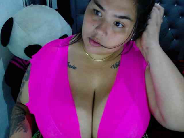 GabiBigBoobs webcam