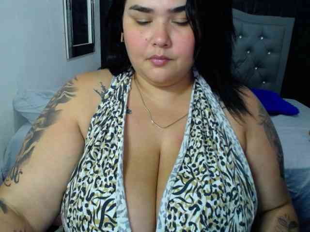 GabiBigBoobs webcam