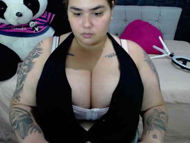 GabiBigBoobs webcam