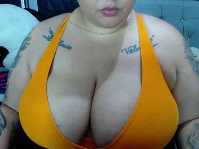 GabiBigBoobs GabiBigBoobs