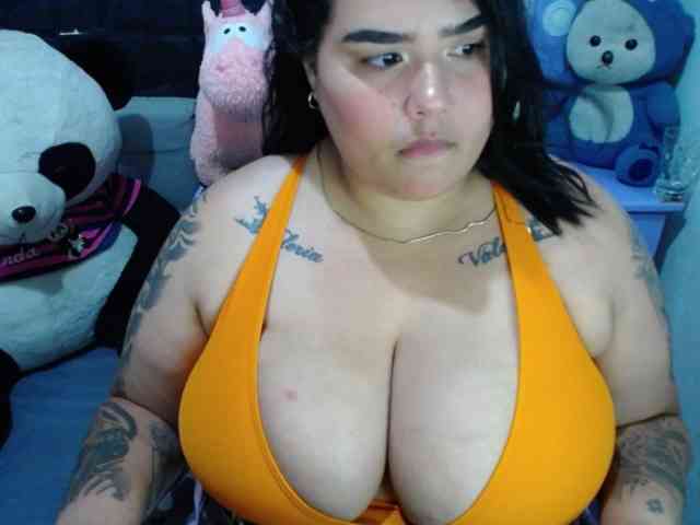 GabiBigBoobs webcam