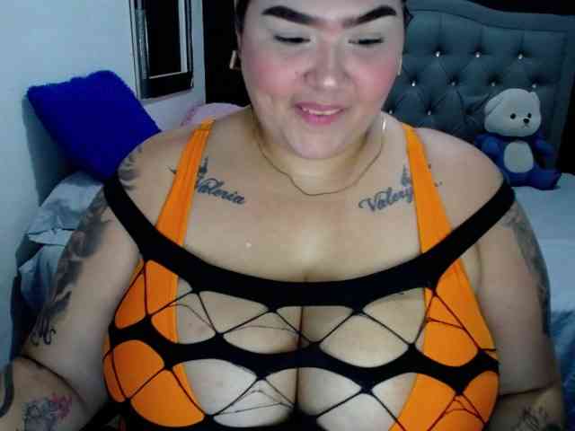 GabiBigBoobs webcam