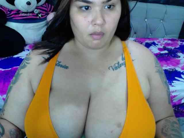 GabiBigBoobs webcam