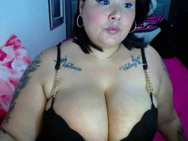 GabiBigBoobs webcam