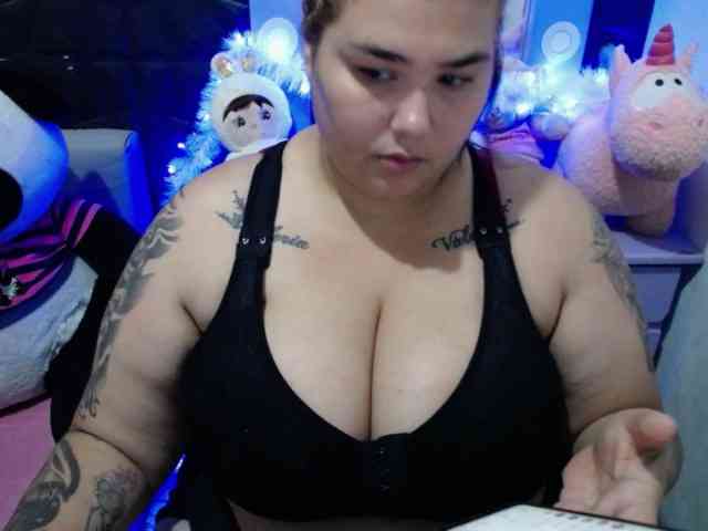 GabiBigBoobs webcam