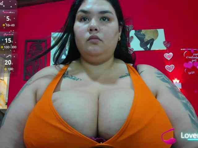 GabiBigBoobs webcam