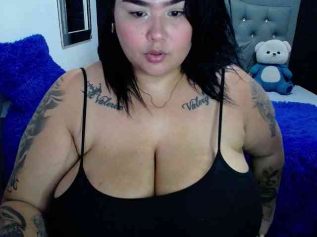 GabiBigBoobs webcam