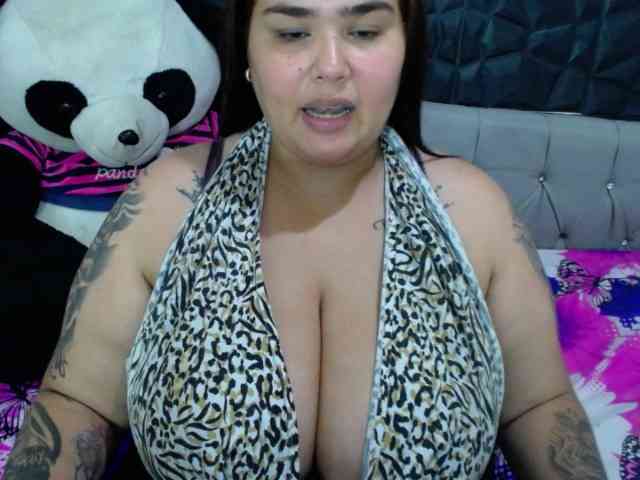 GabiBigBoobs webcam