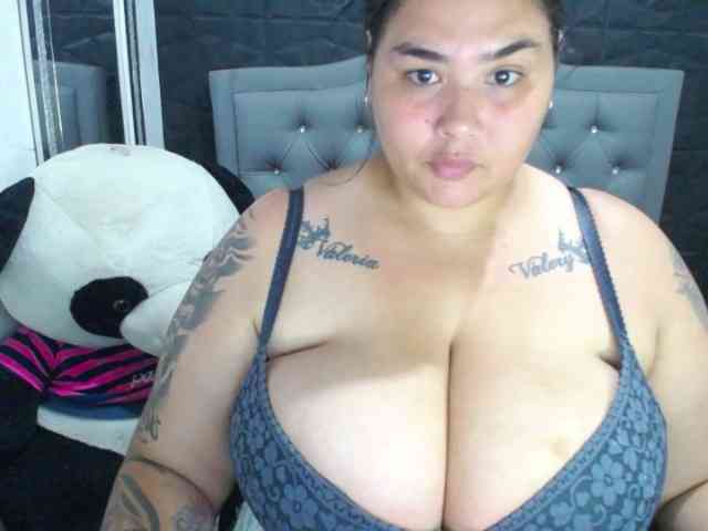 GabiBigBoobs webcam