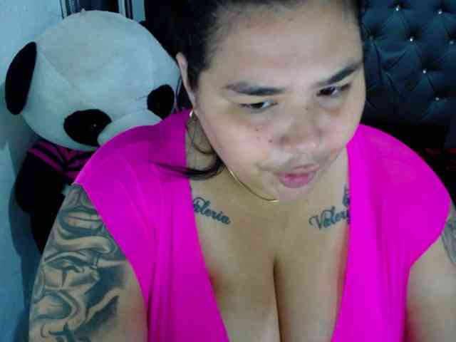 GabiBigBoobs webcam