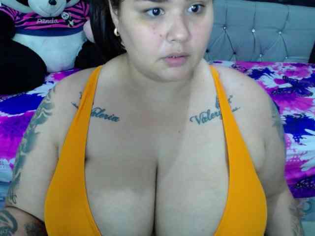 GabiBigBoobs webcam