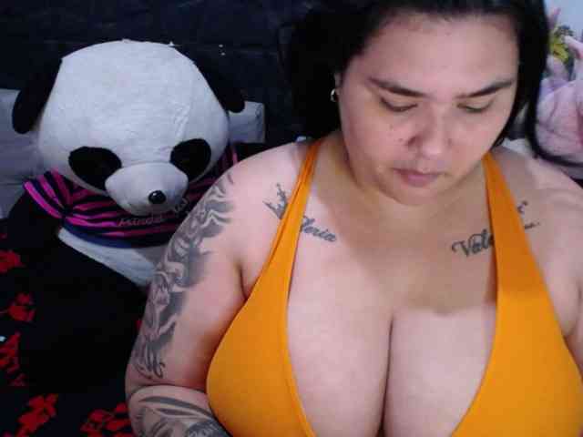 GabiBigBoobs webcam