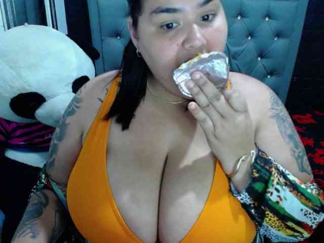 GabiBigBoobs webcam