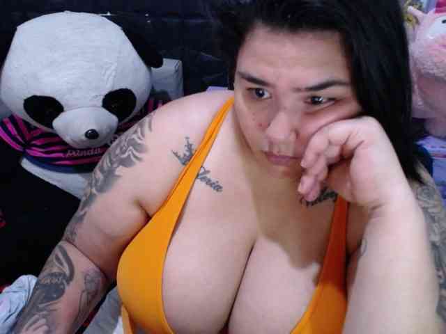 GabiBigBoobs webcam