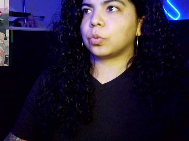 Kimmiakiss22's BongaCams show and profile