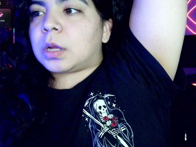 Kimmiakiss22's BongaCams show and profile