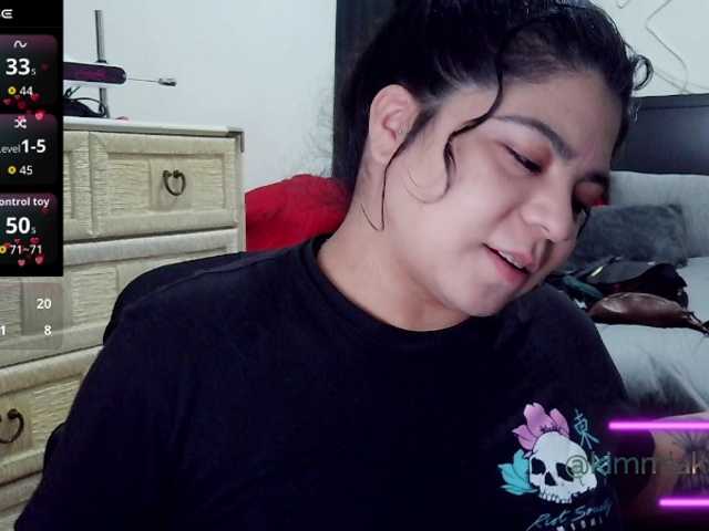 Kimmiakiss22's BongaCams show and profile