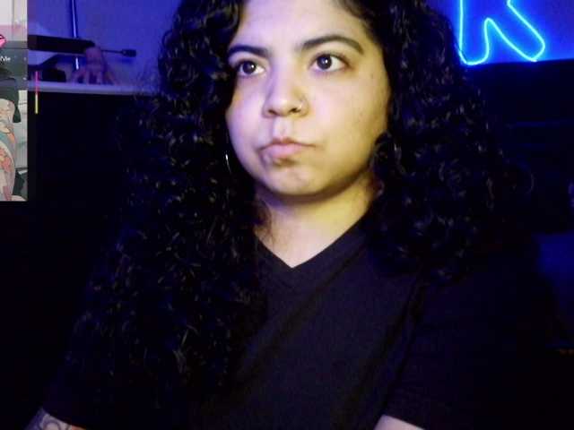 Kimmiakiss22's BongaCams show and profile