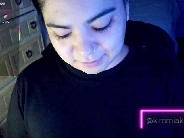 Kimmiakiss22 webcam