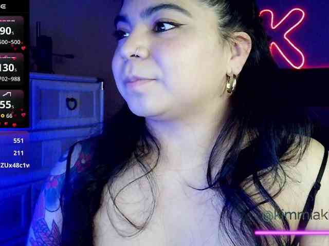 Kimmiakiss22 webcam