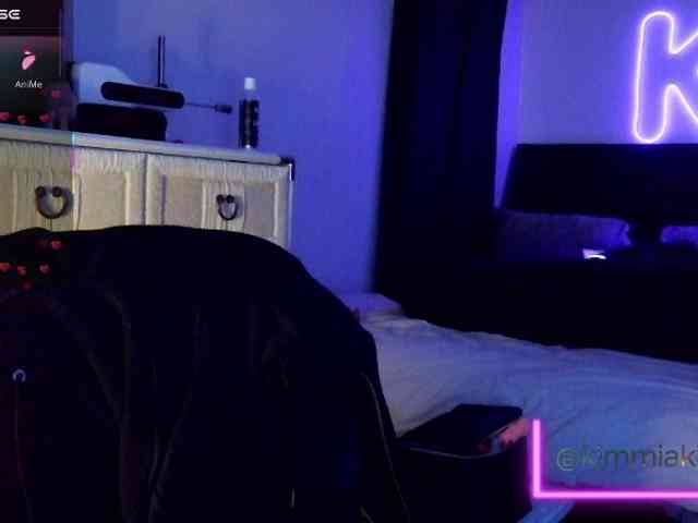 Kimmiakiss22 webcam