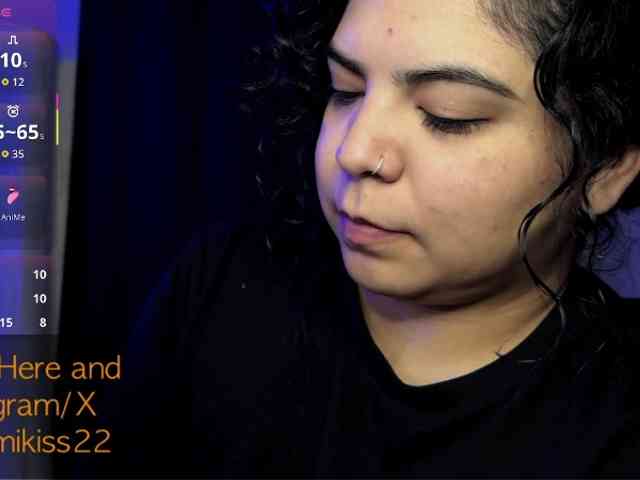 Kimmiakiss22 webcam