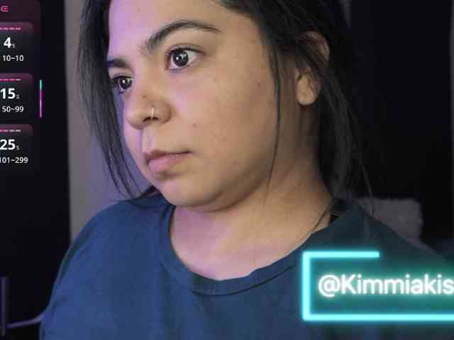 Kimmiakiss22 webcam