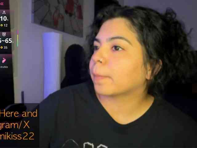 Kimmiakiss22 webcam