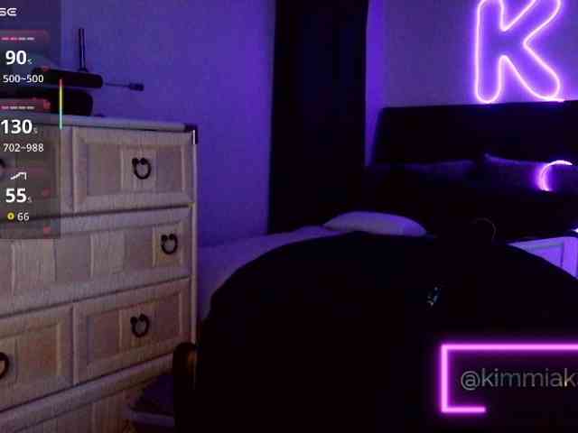 Kimmiakiss22 webcam