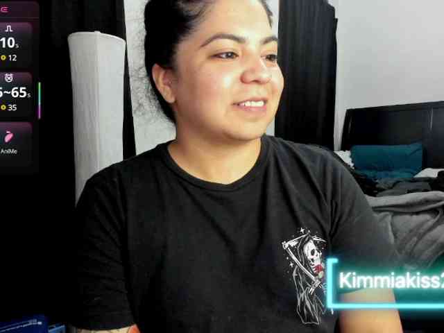 Kimmiakiss22 webcam