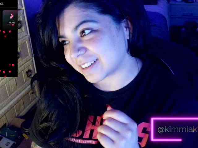 Kimmiakiss22 webcam