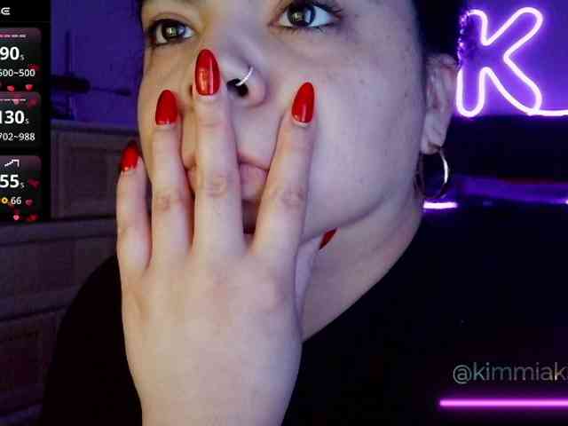 Kimmiakiss22 webcam