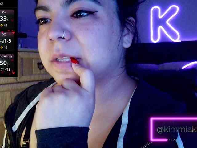 Kimmiakiss22 webcam