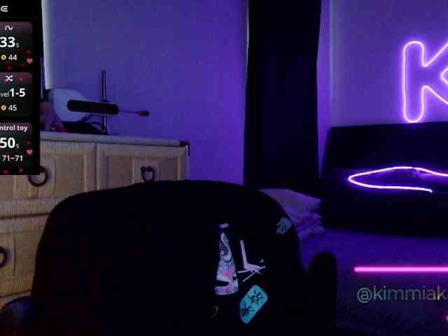 Kimmiakiss22 webcam