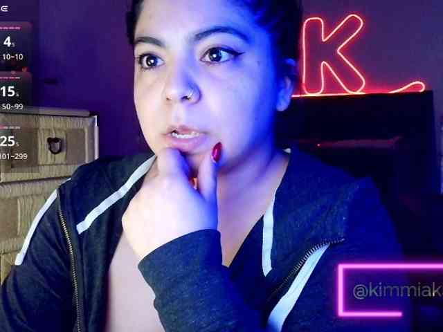 Kimmiakiss22 webcam