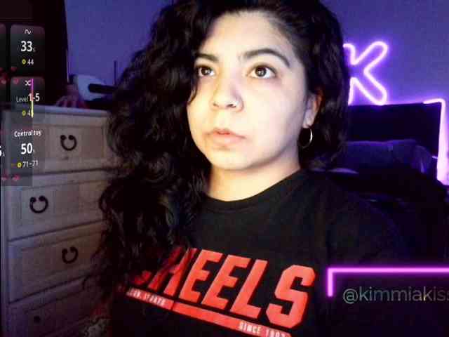 Kimmiakiss22 webcam
